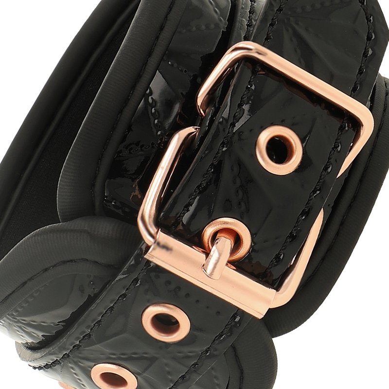 COQUETTE CHIC DESIRE - PUÑOS EDICIÓN NEGRA CON FORRO DE NEOPRENO