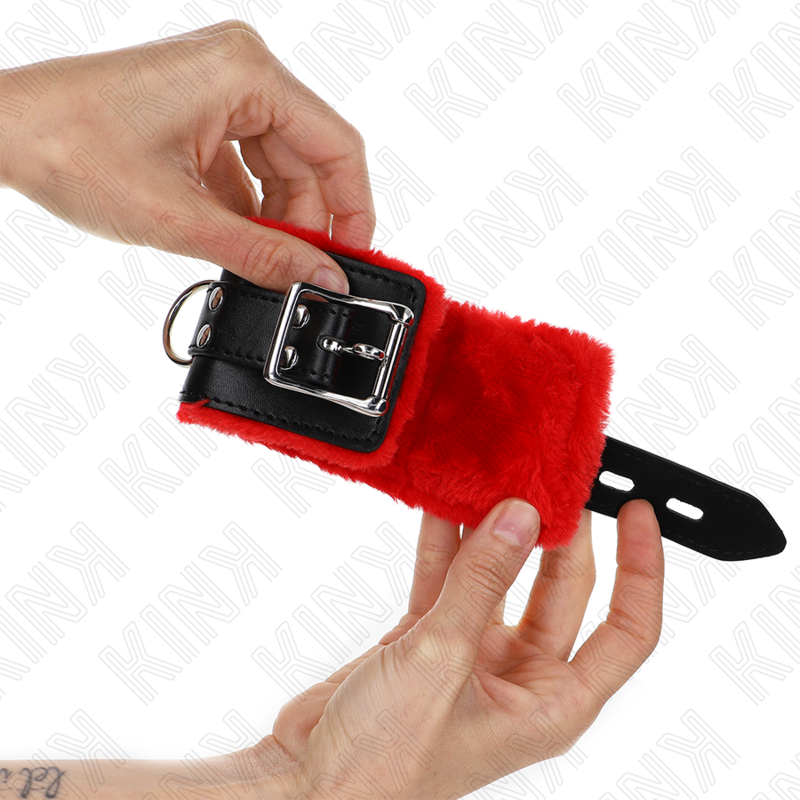 KINK - FORRO DE CUERO PARA MUÑECA CON AGUJEROS CUADRADOS CINTURÓN AJUSTABLE ROJO Y NEGRO 17-29 CM X 6 CM