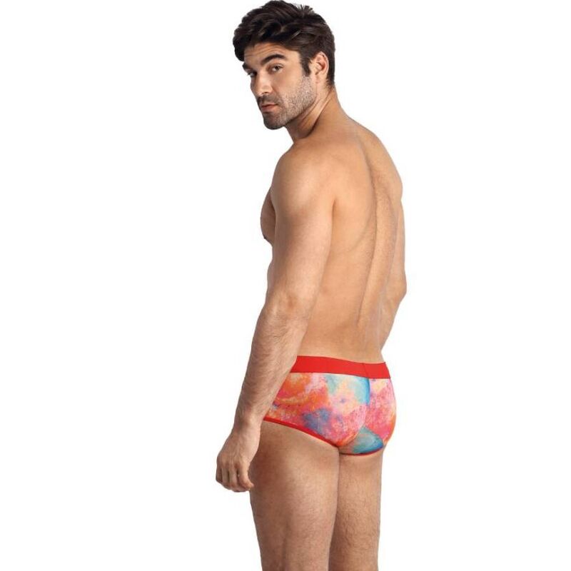 ANALES DE HOMBRES - BREVE FALCON S