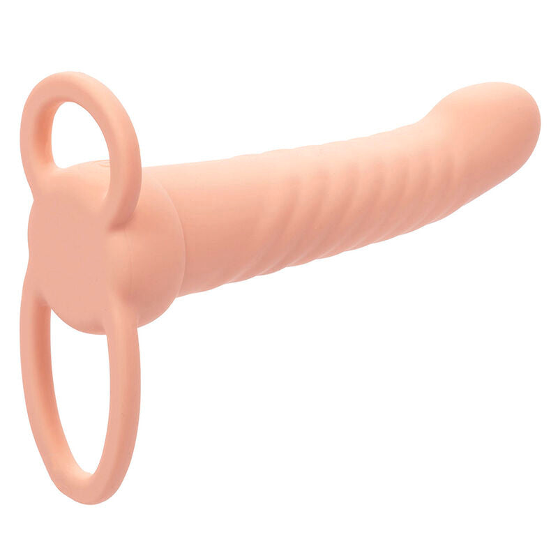 CALEXOTICS - MAXX RIBBED DUAL PENETRATOR 10 VIBRACIONES EN COLOR CARNE