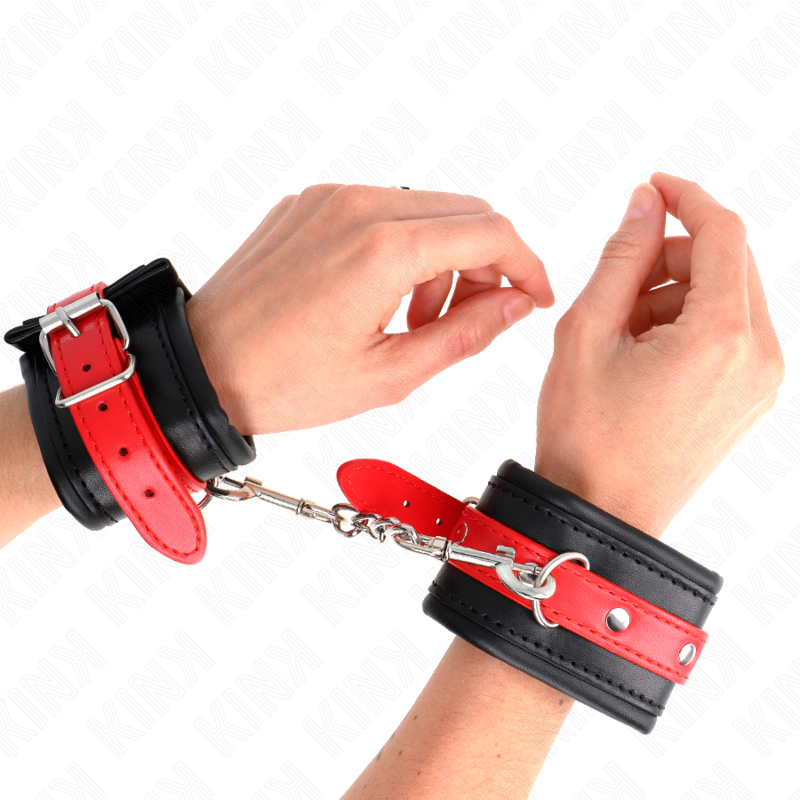 KINK - MUÑECA NEGRA CON CINTURÓN ROJO AJUSTABLE 17-28 CM X 6 CM